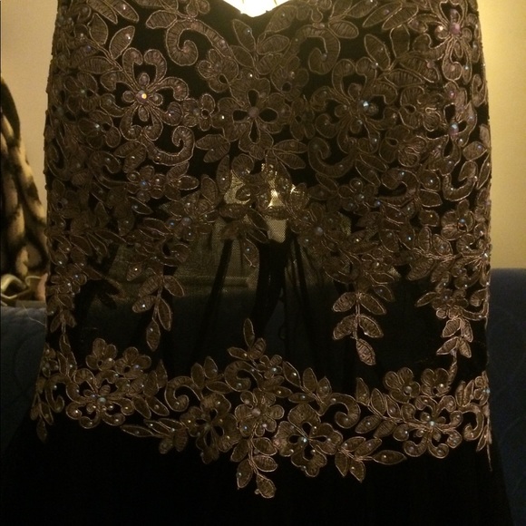 🌟Show Stopper🌟 HoCo Dress - Picture 2 of 3